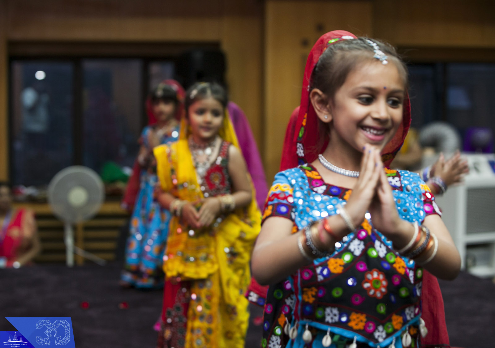 ©1987-2017 SKS Swaminarayan Temple East London